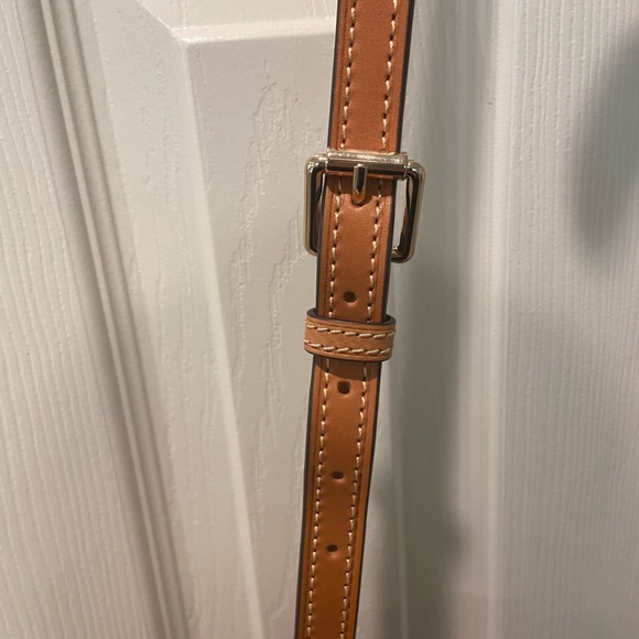 1975 EUC D&B Crossbody Smooth Black Leather with Magnetic Clasp - Picture 5 of 8